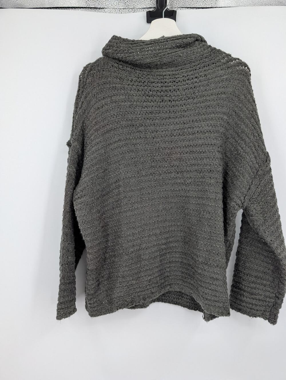 Aerie Open Weave Turtleneck Sweater Medium Dark Green Gray Comfy Cozy Lounge